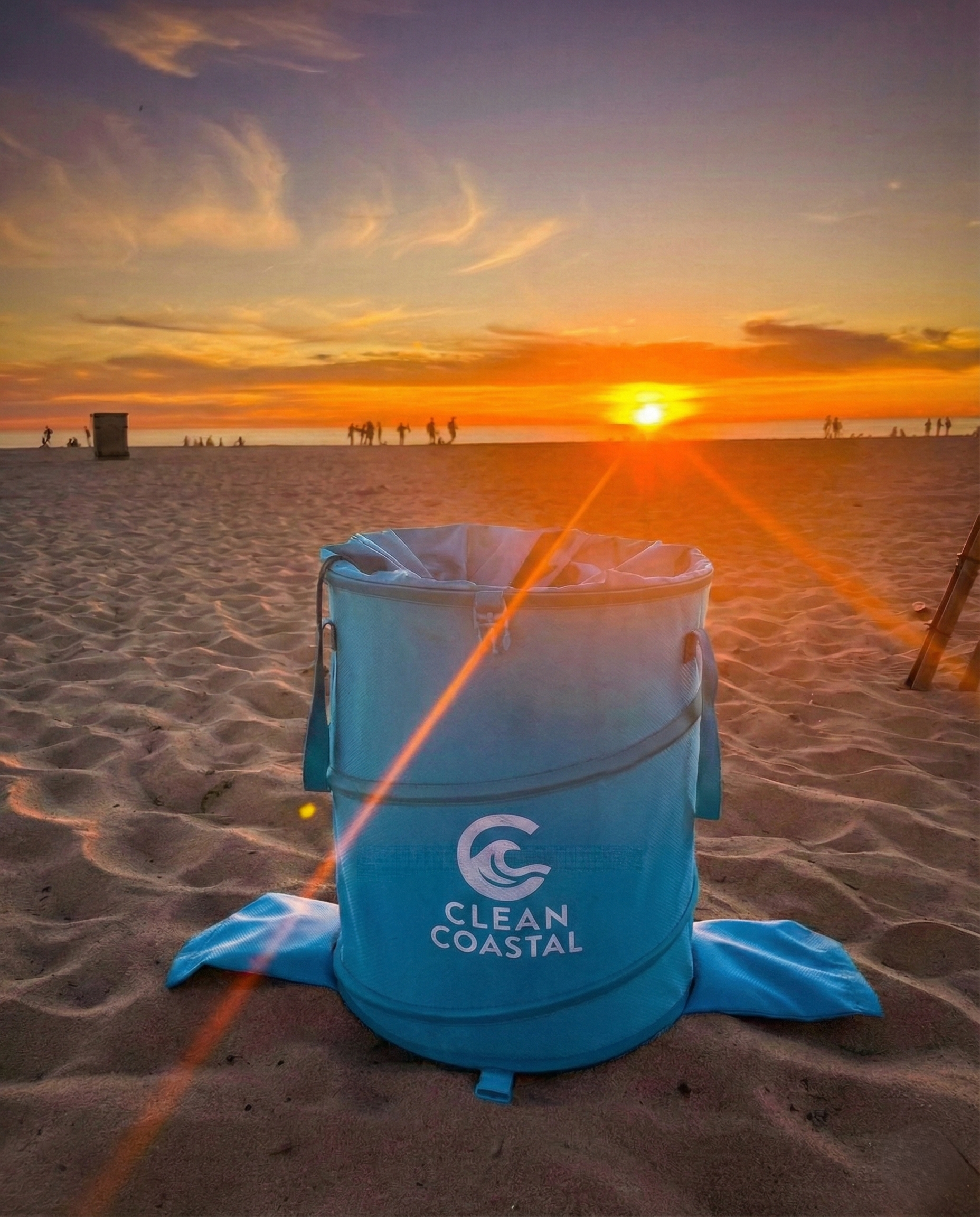Clean Coastal BeachBin